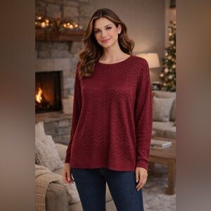 NEW Hannah Deep Red Round Hem Crew Neck Sweater